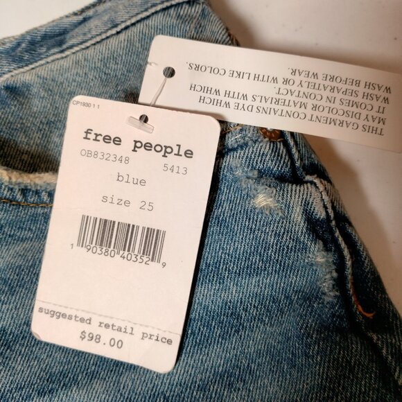 Free People Jeans 25 R Button Fly Distressed Cropped Frayed Holes Hippie Pants - Picture 15 of 16